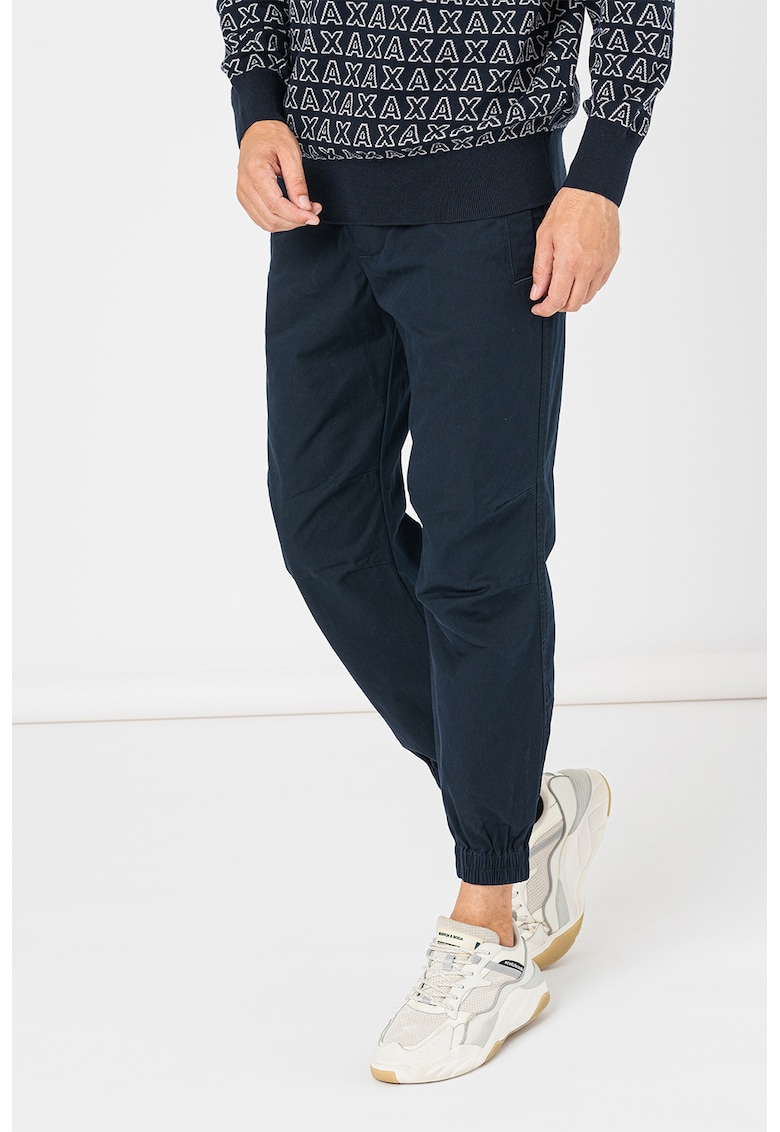 Pantaloni conici cu talie