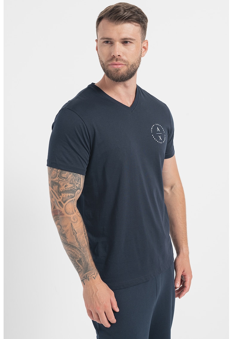 Tricou cu decolteu in V si logo - Bleumarin
