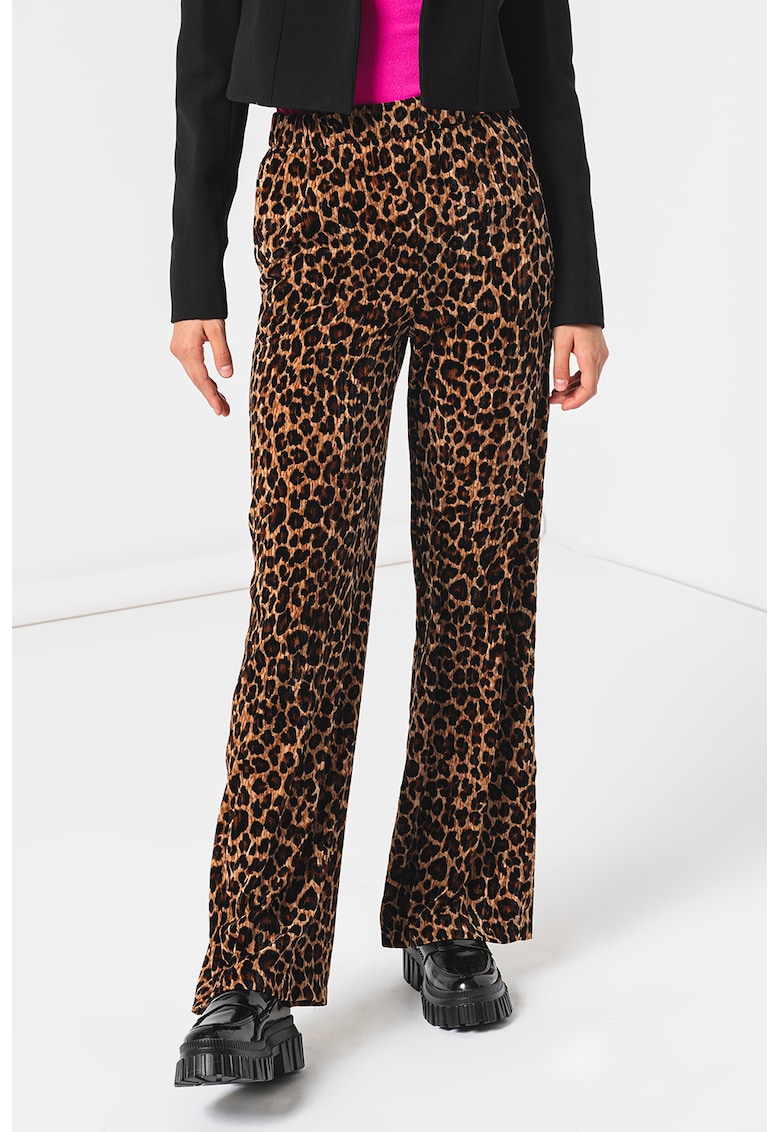 Pantaloni cu croiala ampla si animal print Accetto