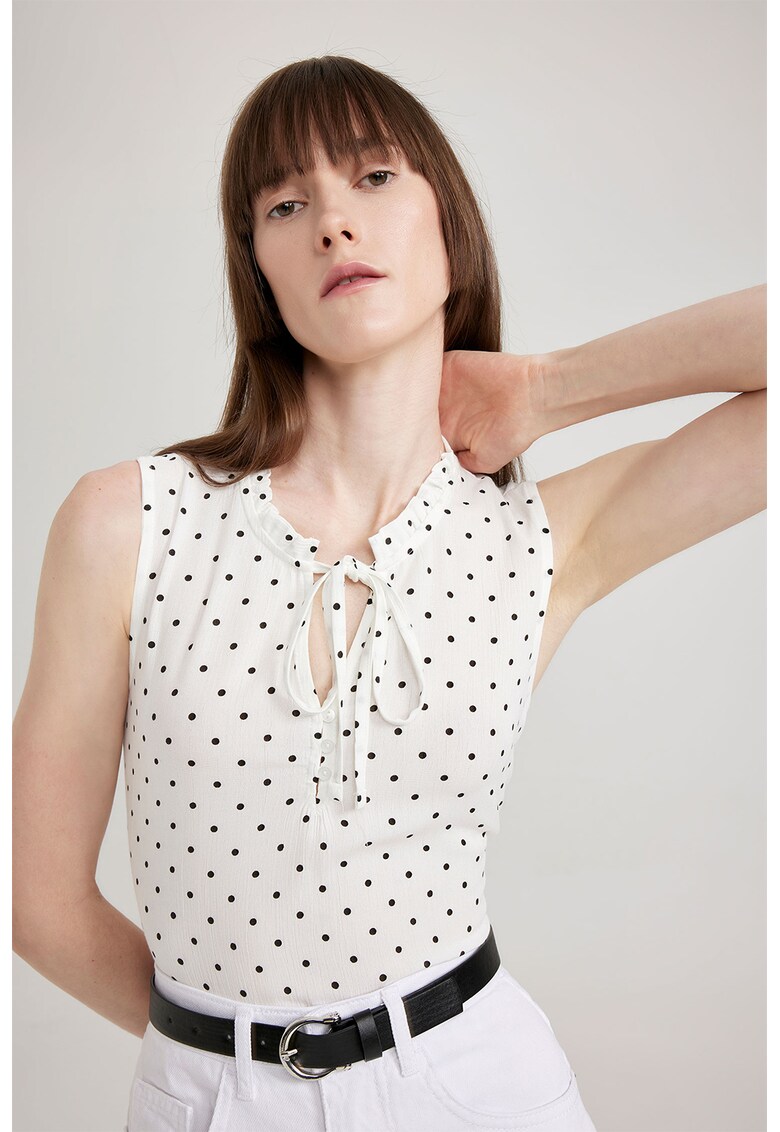 Bluza cu model cu buline - fara maneci