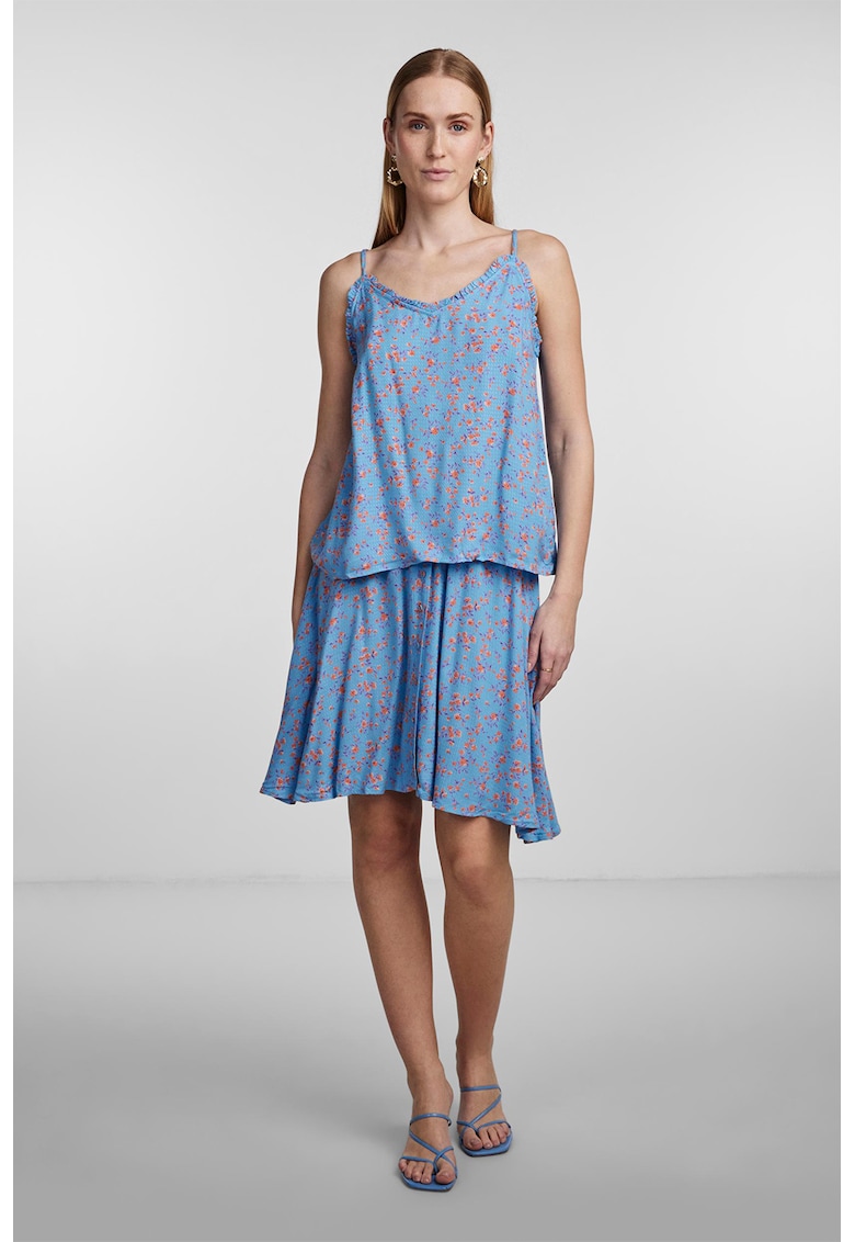 Top cu model floral si volane