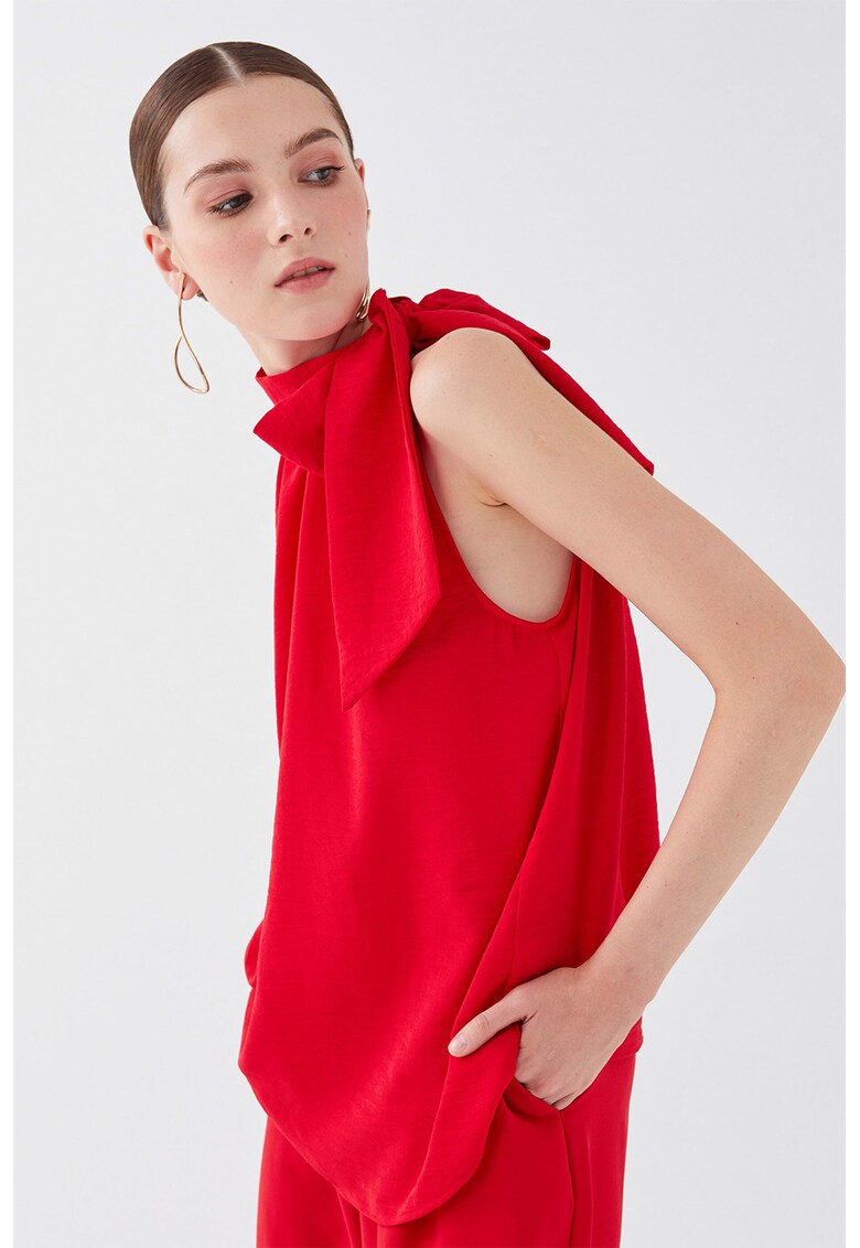 Bluza lejera cu funda din panglici