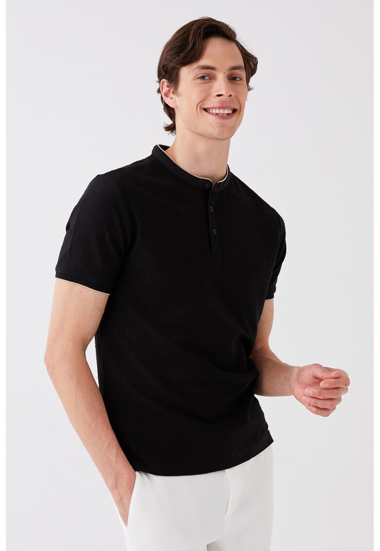 Triucou cu decolteu henley