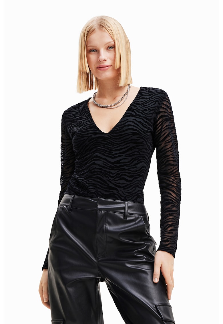 Bluza-body cu decolteu in V si animal print