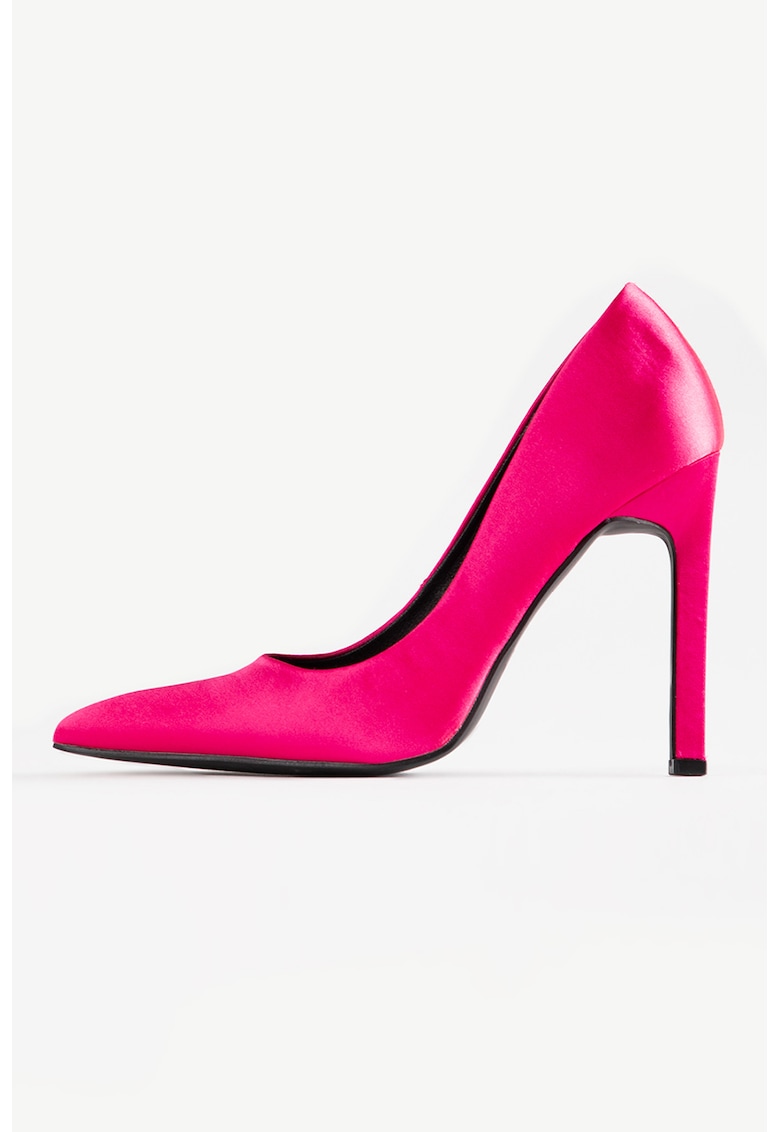 Pantofi de satin cu varf ascutit Alayka