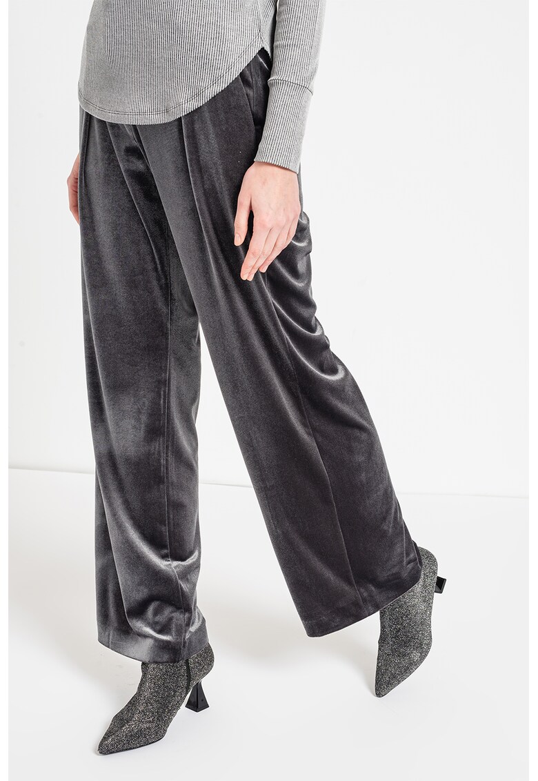 Pantaloni de catifea cu croiala ampla