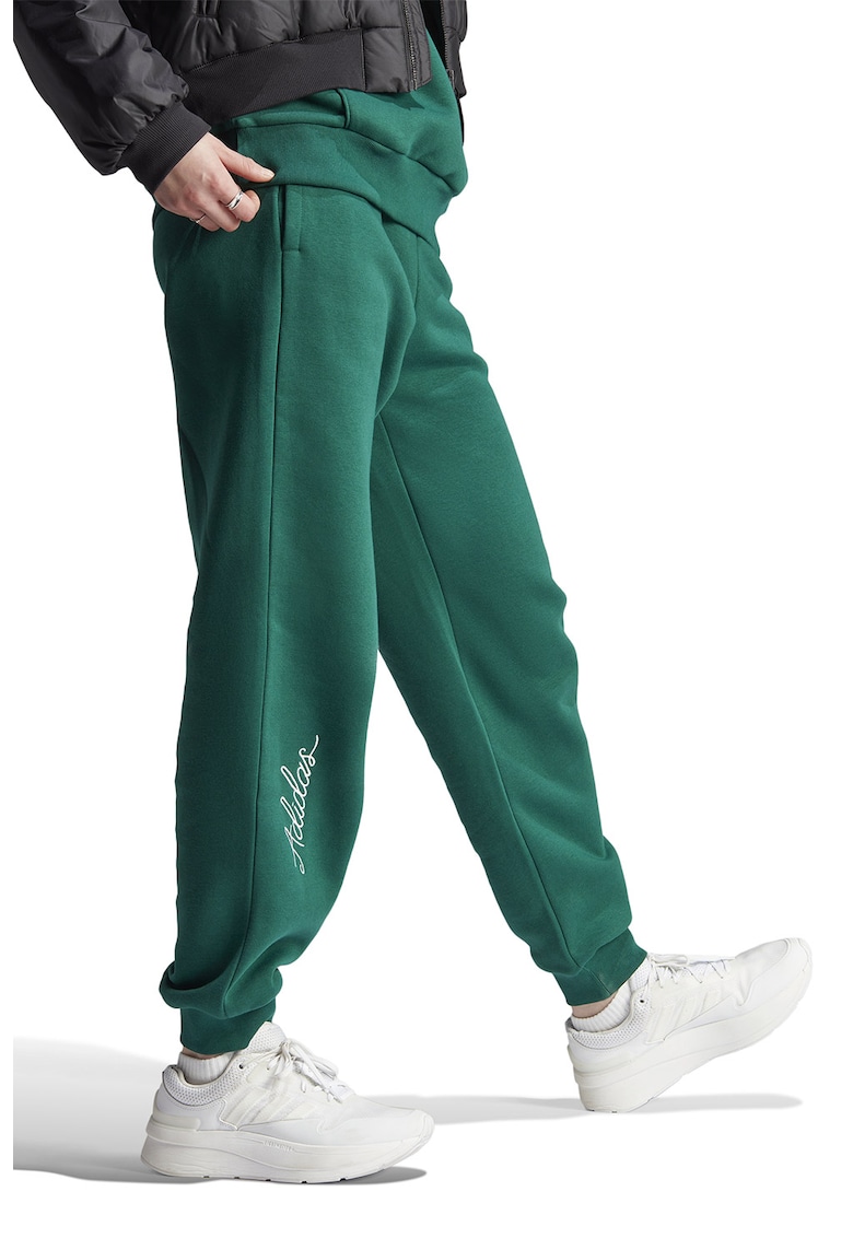 Pantaloni sport relaxed fit cu logo brodat