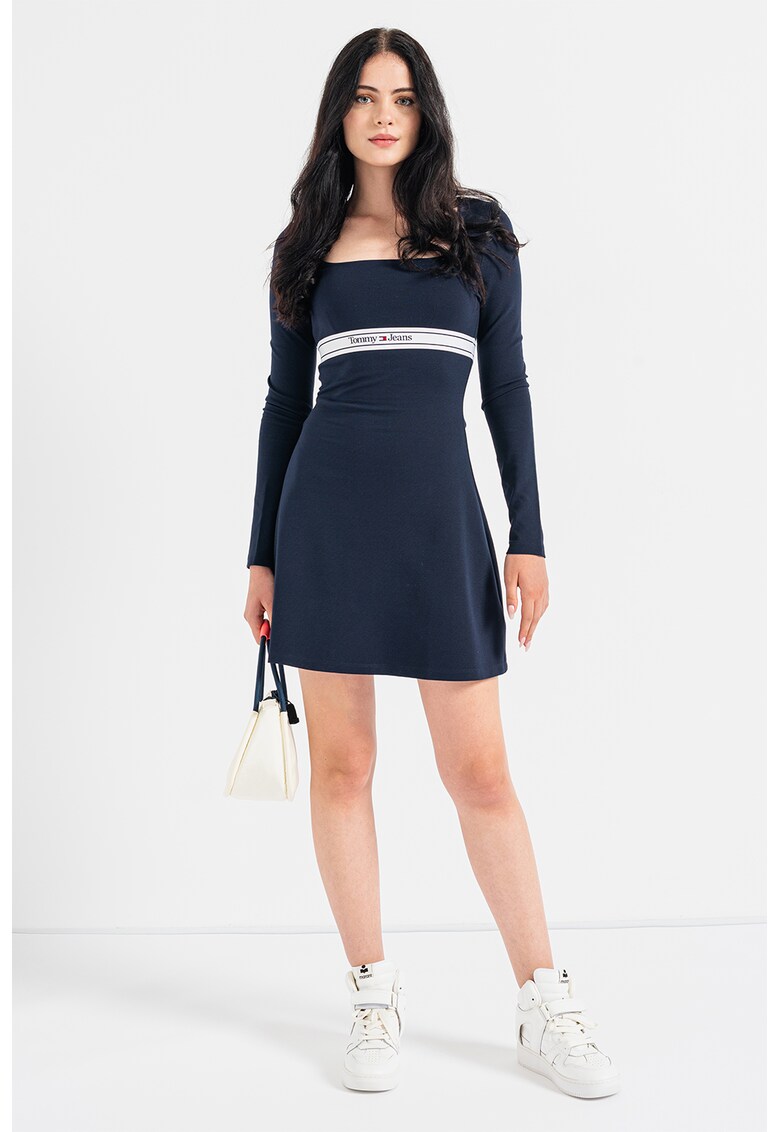 Rochie mini cu decolteu patrat
