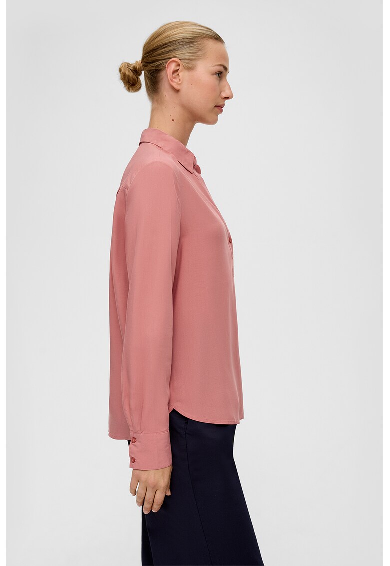Bluza vaporoasa cu fenta cu nasturi