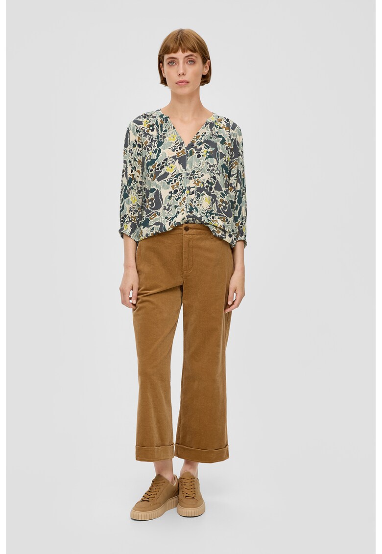 Bluza cu imprimeu grafic si decolteu in V