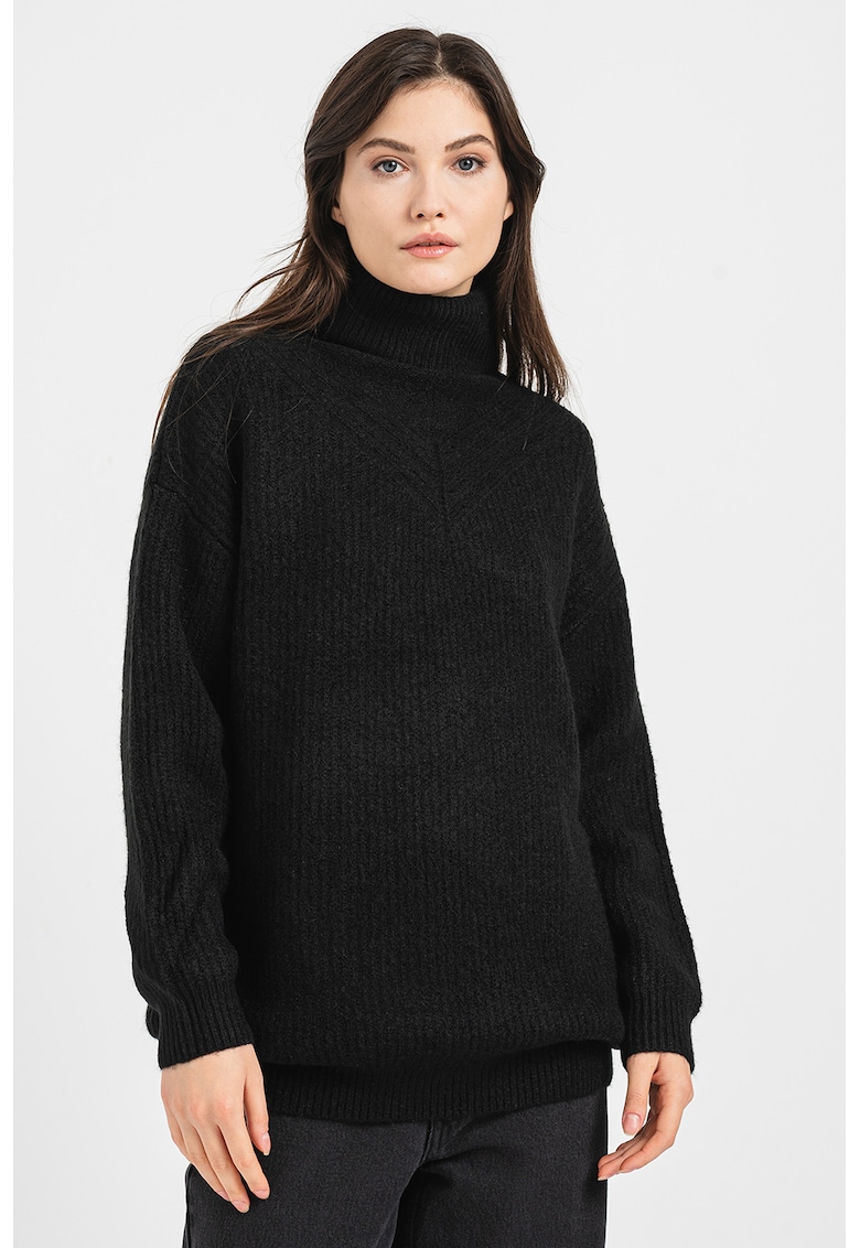 Pulover lejer cu guler inalt