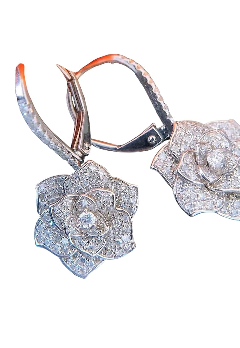 Cercei argintii - forma de trandafir - cu pietre din zirconiu - 3.6 cm - Nora C13