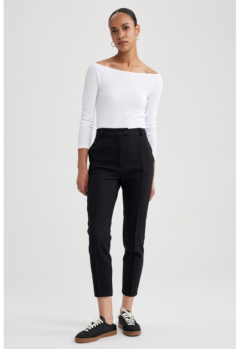 Bluza striata cu decolteu pe umeri