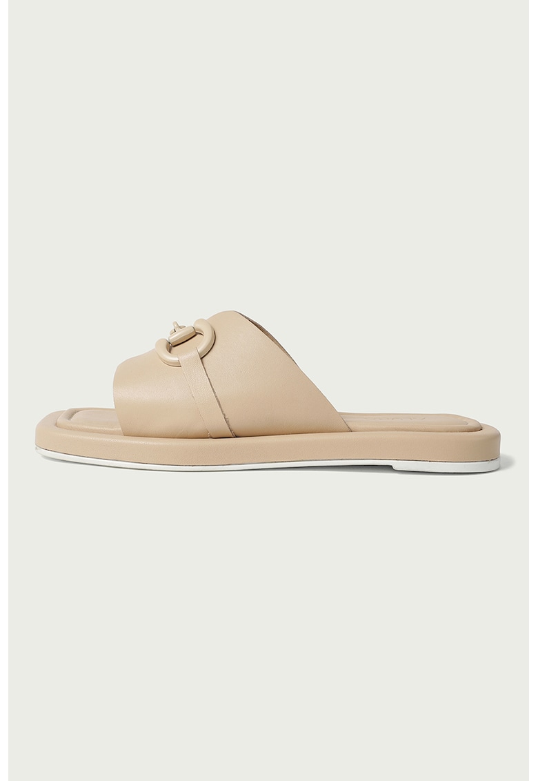 Papuci din piele cu aplicatie metalica Kara