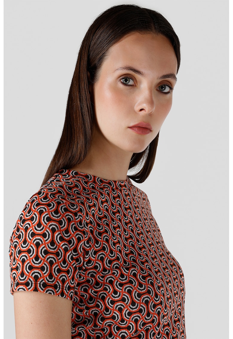 Tricou crop cu model