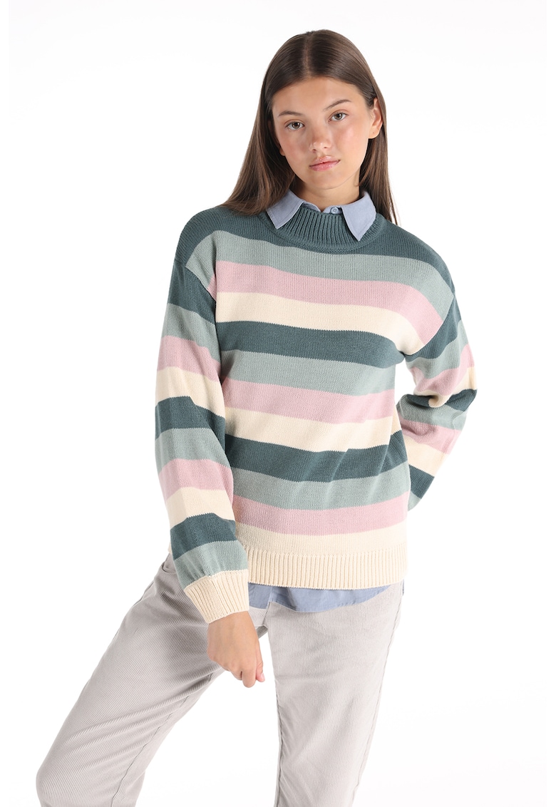 Pulover cu model in dungi si maneci cazute