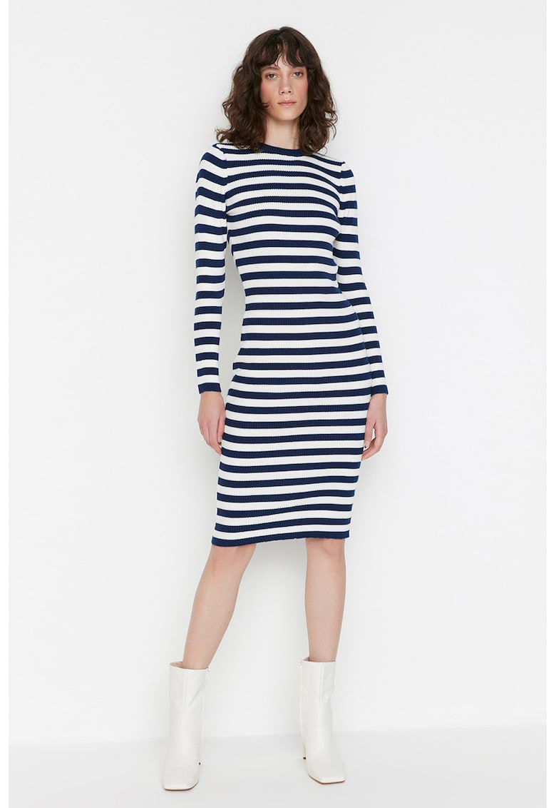 Rochie cambrata cu dungi