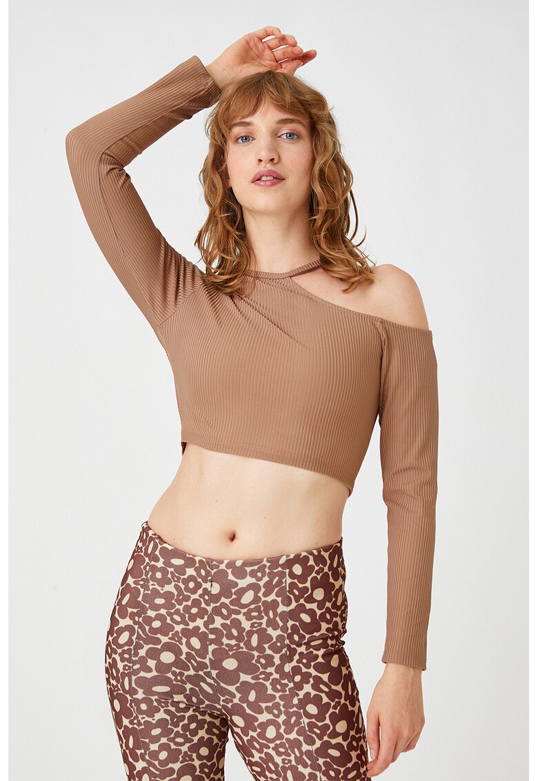 Bluza crop cu decupaje pe umeri
