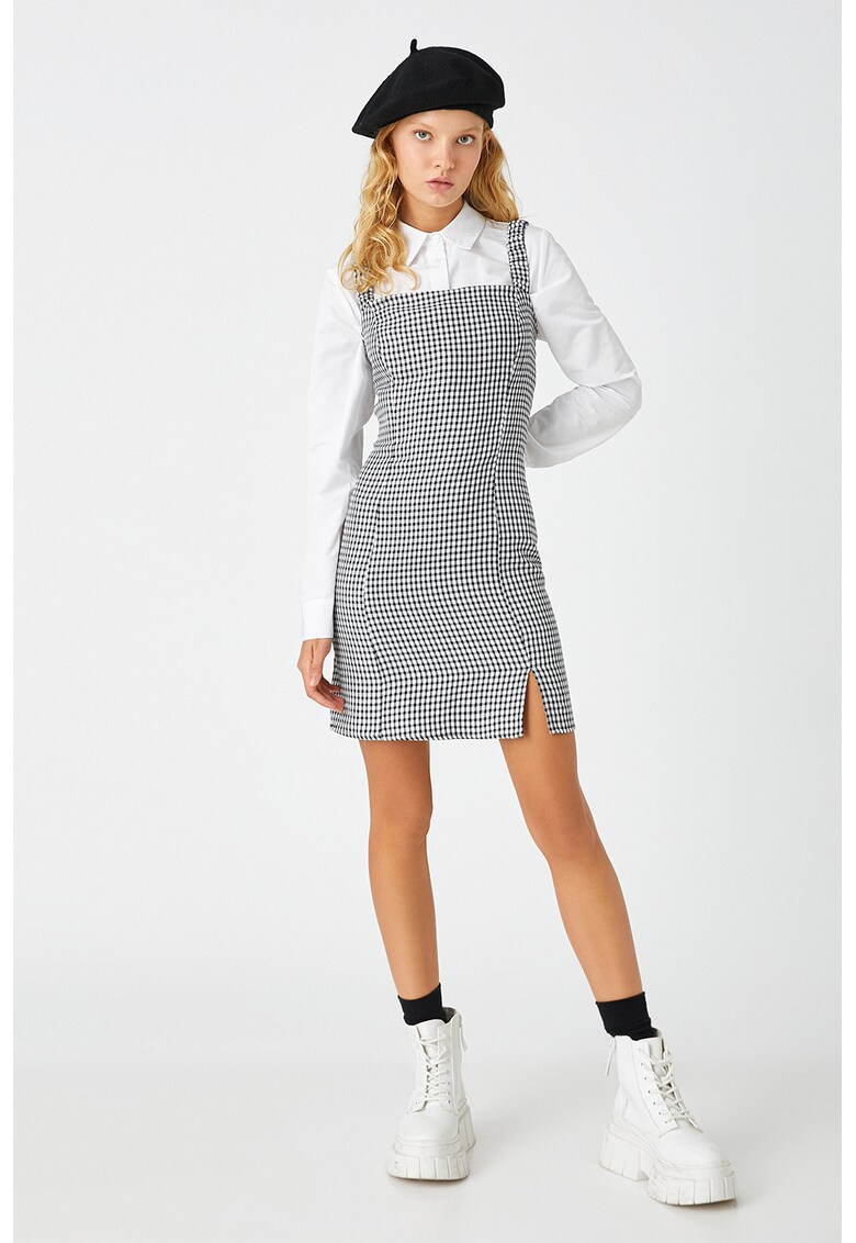 Rochie-sarafan cu model gingham
