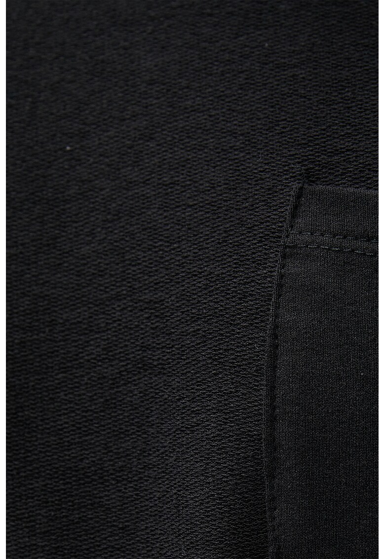 Tricou de bumbac cu decolteu la baza gatului si buzunar pe piept
