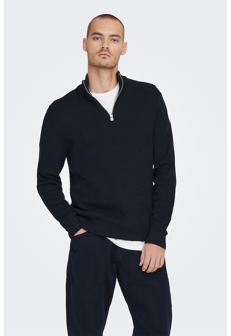 Pulover cu fenta scurta cu fermoar Pulover cu fenta scurta cu fermoar