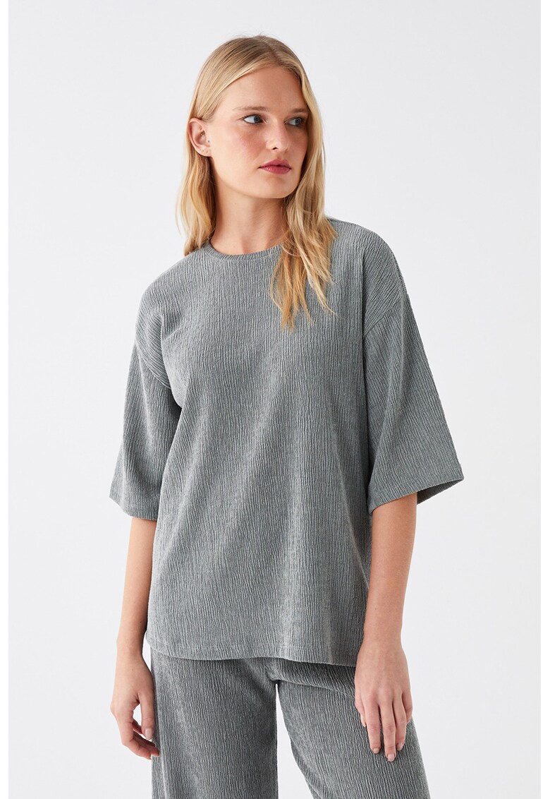 Bluza lejera cu maneci cazute