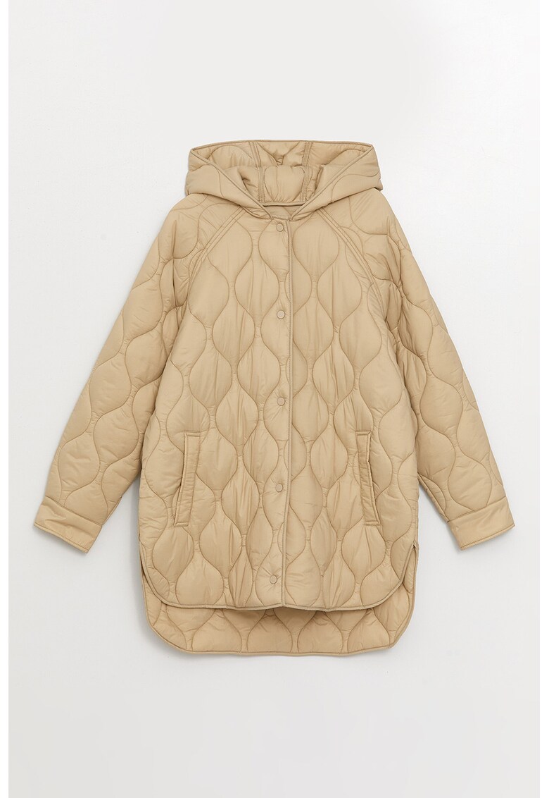 Geaca matlasata cu maneci raglan