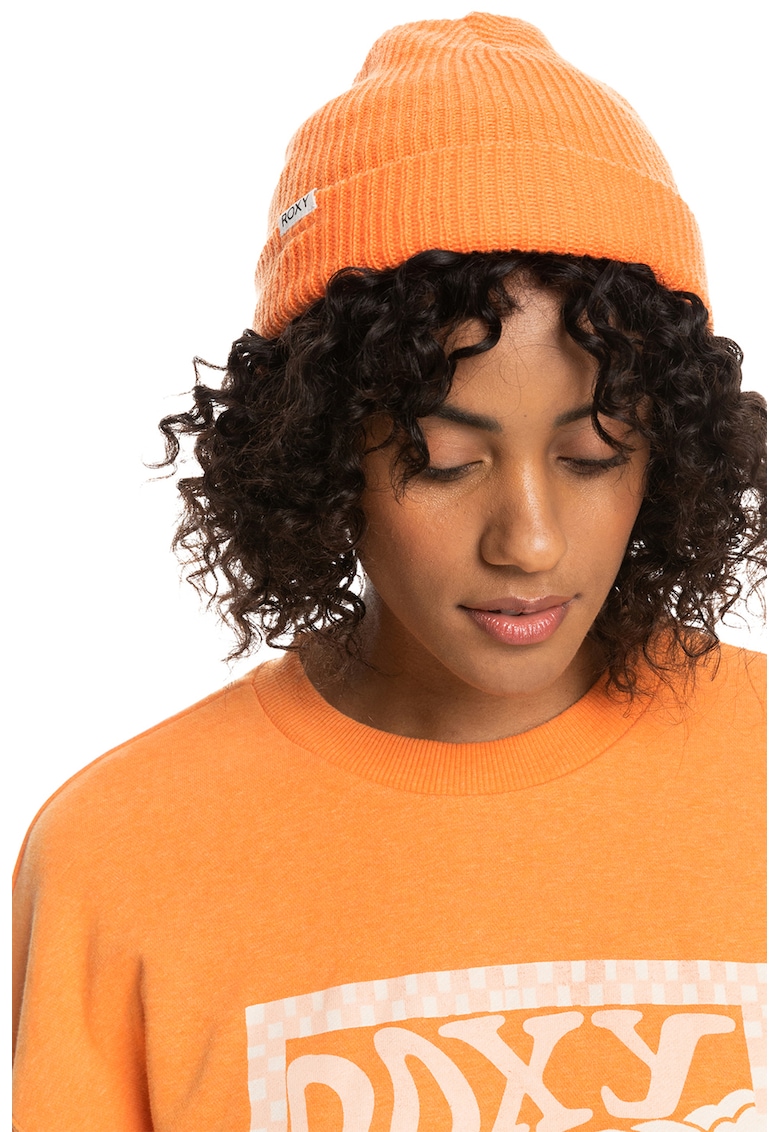 Caciula tricotata cu logo discret