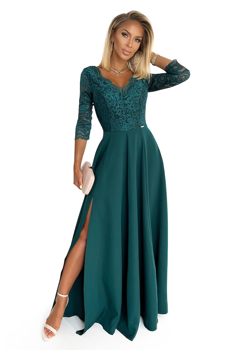 Rochie lunga eleganta din dantela cu crapatura pe picior