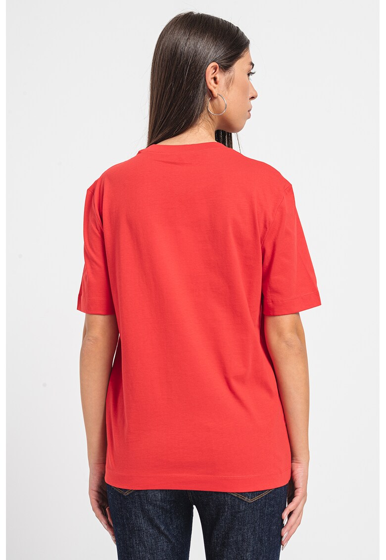 Tricou cu decolteu la baza gatului si imprimeu logo