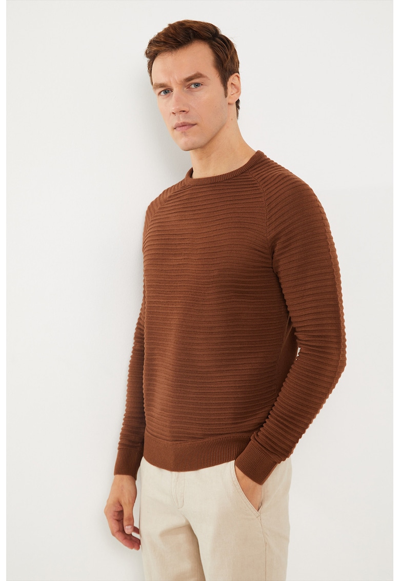 Pulover cu maneci raglan