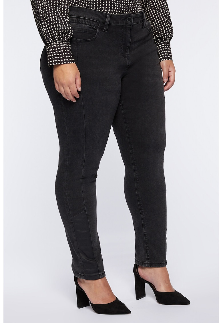 Blugi slim fit