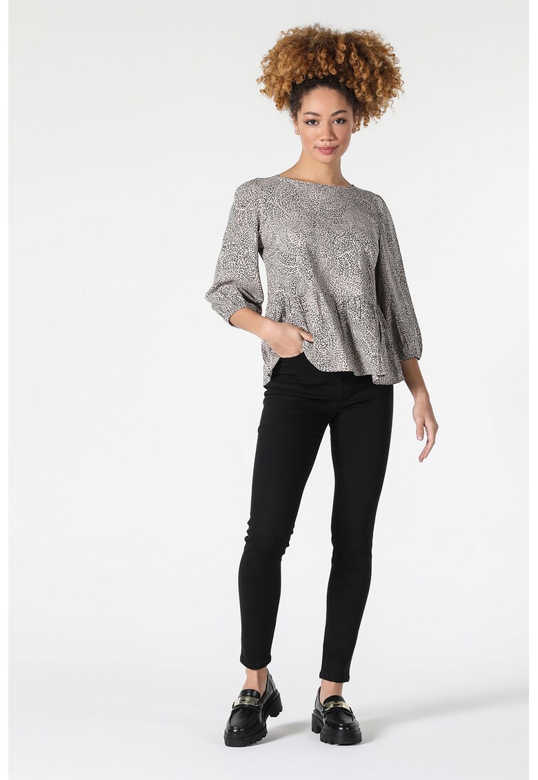 Bluza cu model cu animal print