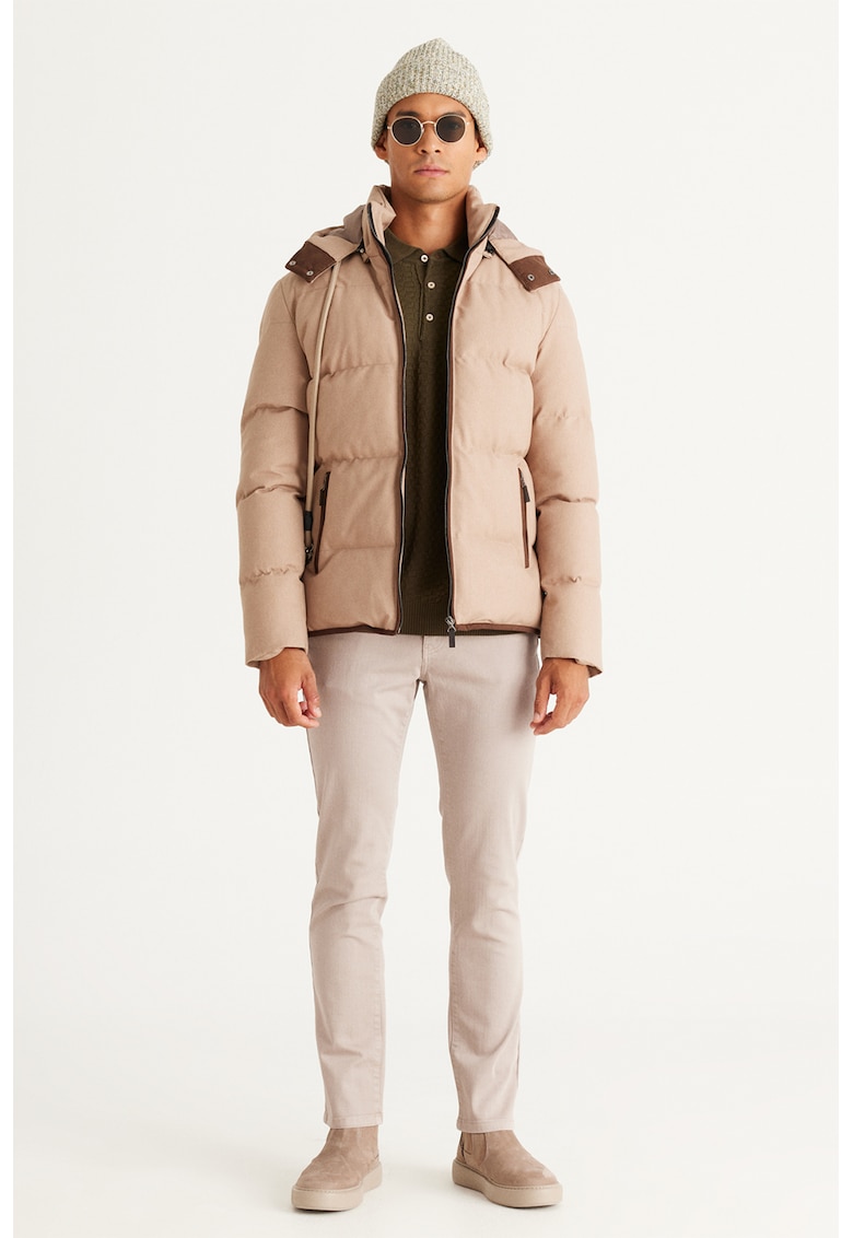 Blugi cu buzunare si talie medie