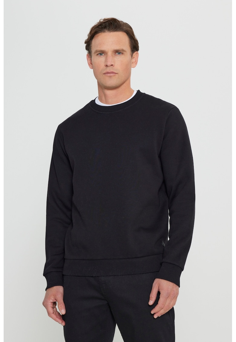 Bluza de trening cu decolteu la baza gatului si model uni