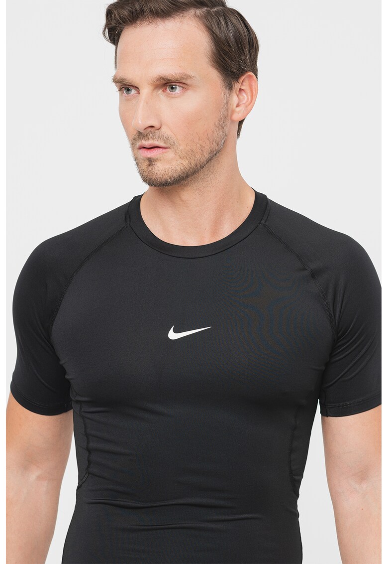 Tricou slim fit cu tehnologie Dri-FIT pentru antrenament