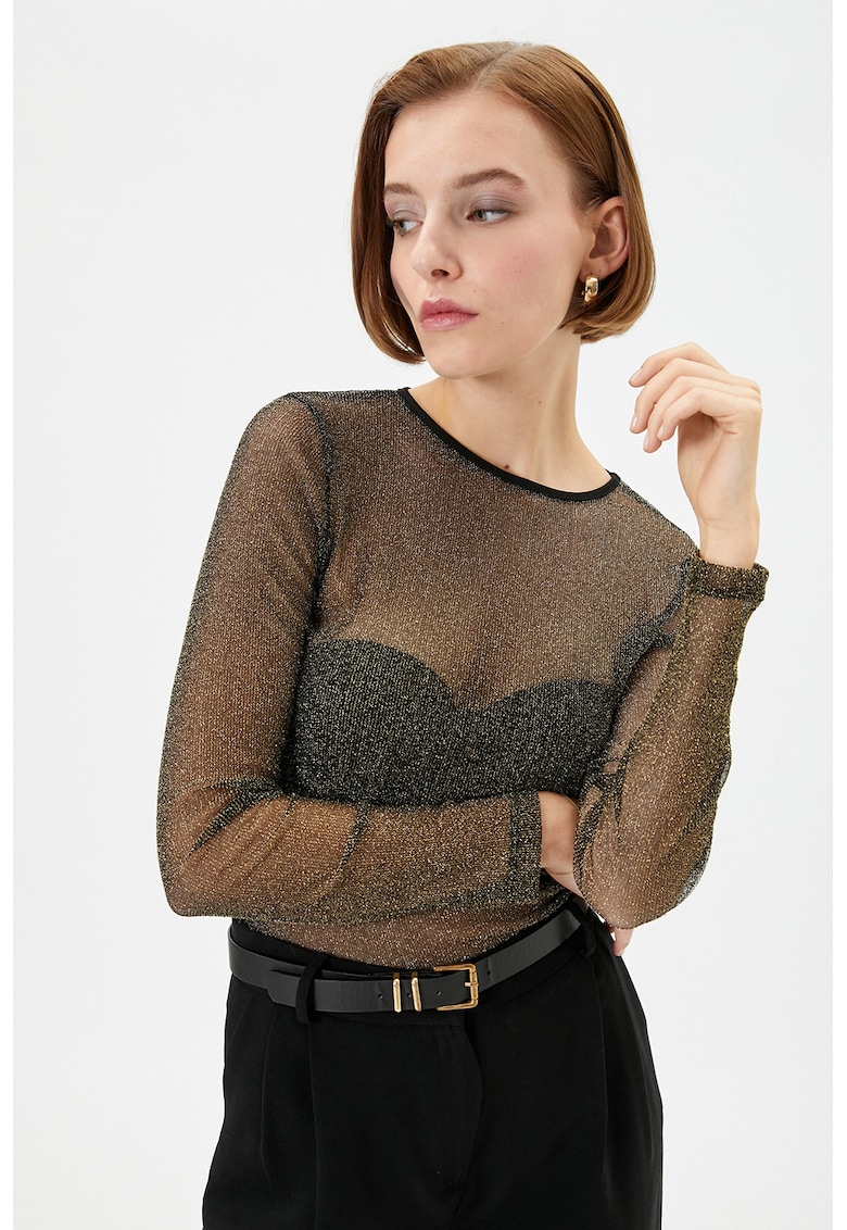 Bluza transparenta cu decolteu la baza gatului