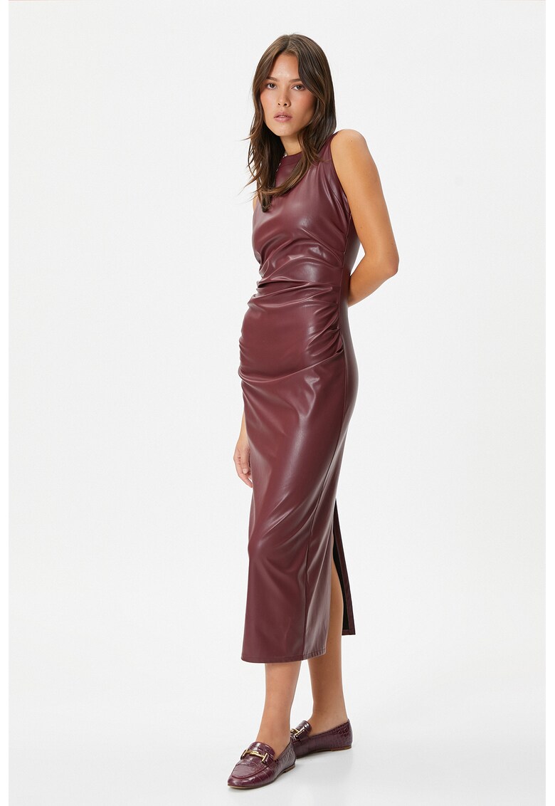 Rochie midi de piele ecologica cu slit pe partea din spate