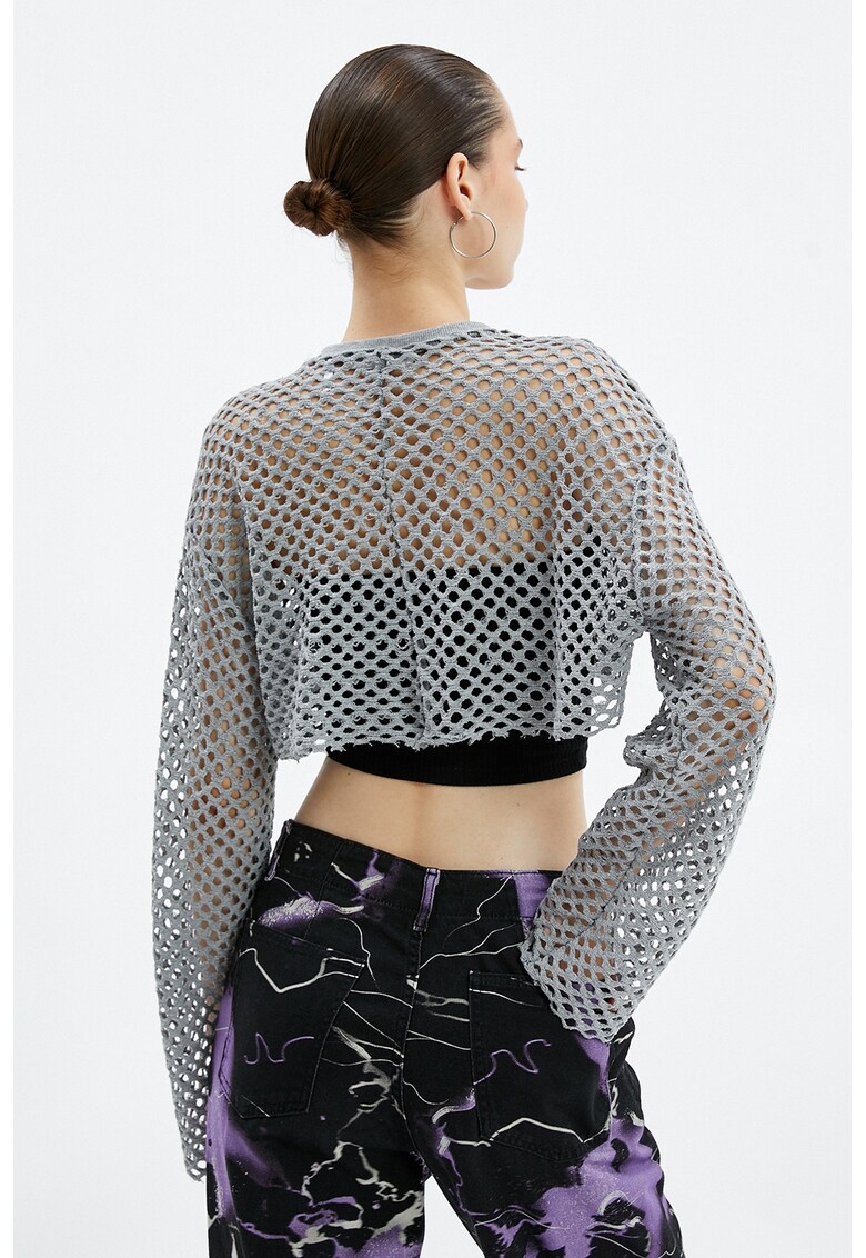 Bluza crop cu perforatii si imprimeu text