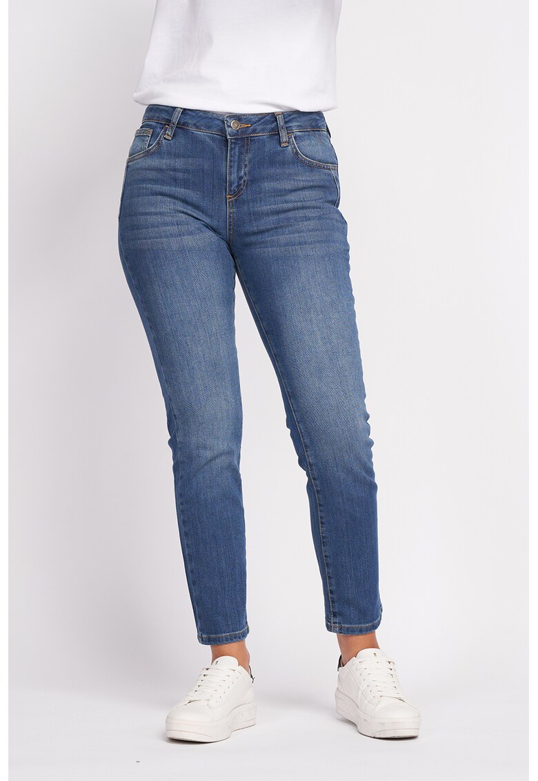 Blugi crop cu croiala boyfriend