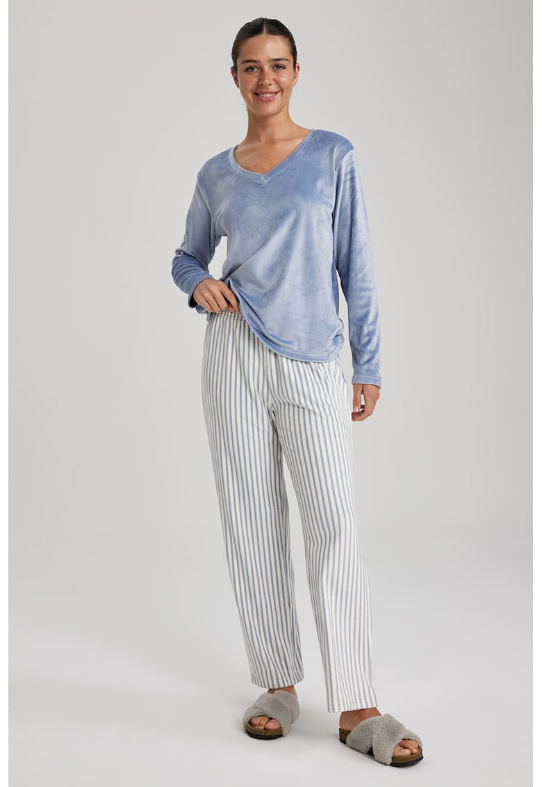 Pijama cu pantaloni lungi si aspect de catifea