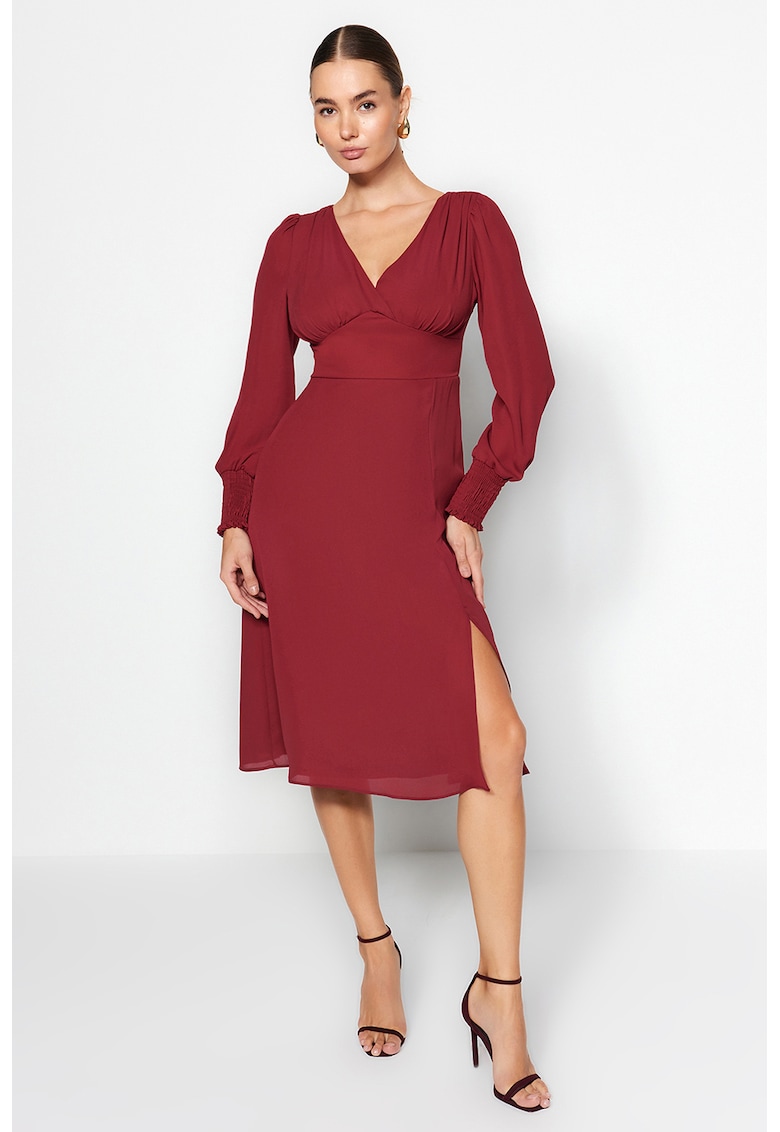 Rochie cu decolteu in V si slit lateral