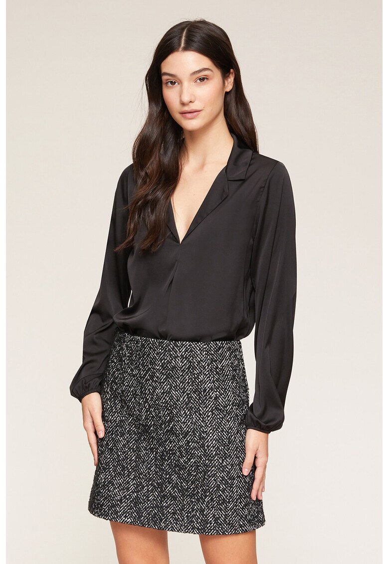 Bluza de satin cu decolteu in V