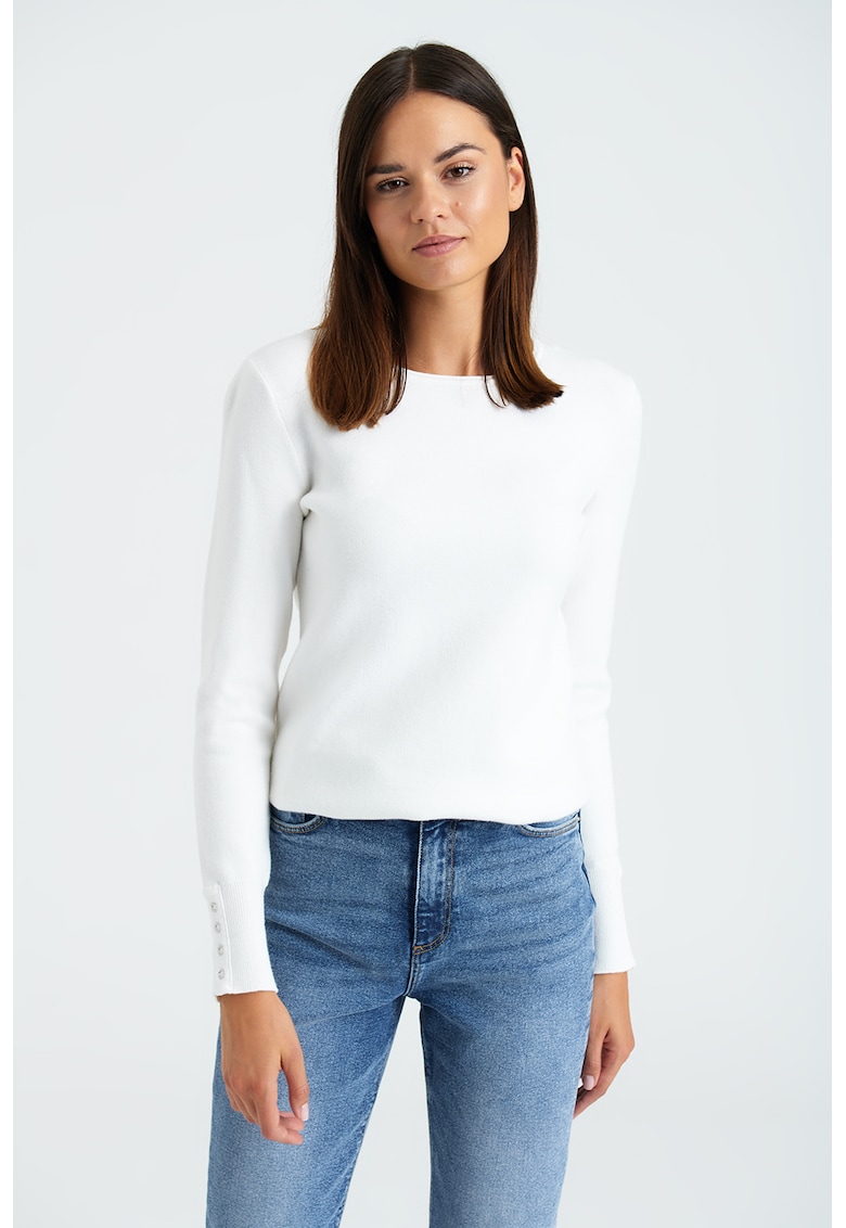 Pulover tricotat fin cu decolteu rotund