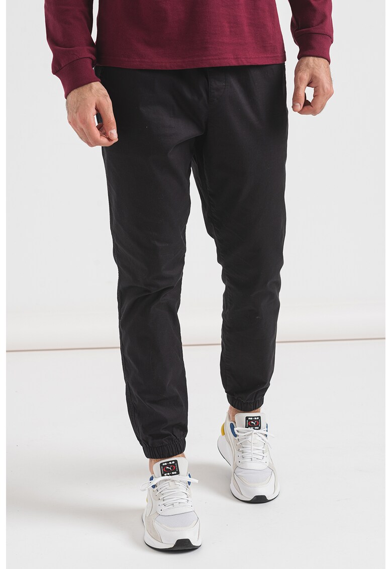 Pantaloni jogger slim fit de panza cu GapFlec