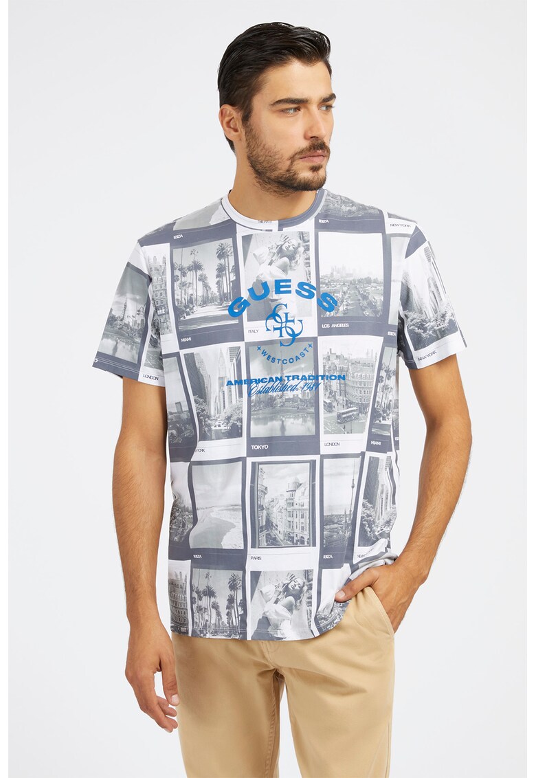 Tricou cu decolteu la baza gatului si model foto