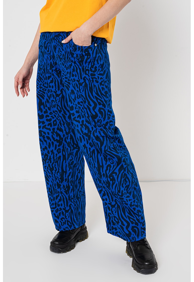 Blugi relaxed fit cu animal print