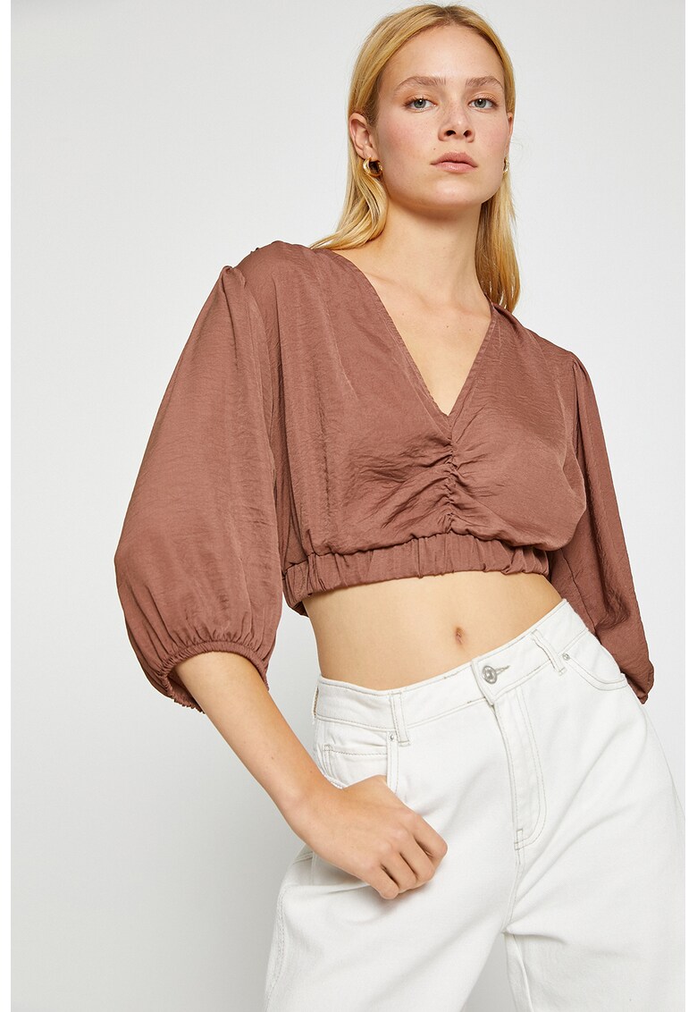 Bluza crop cu decolteu in V