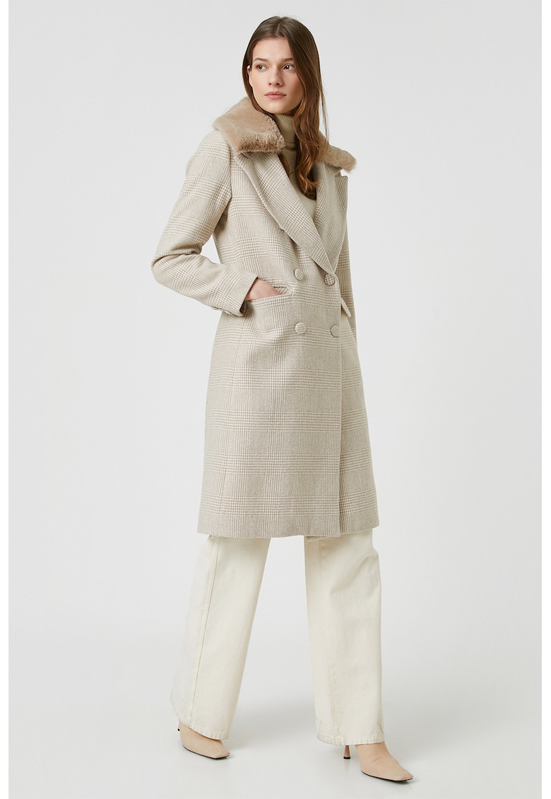 Palton din amestec de lana - cu model in carouri si garnituri de blana sintetica