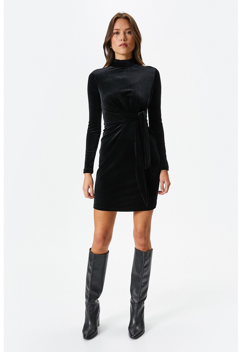 Rochie mini cu aspect catifelat